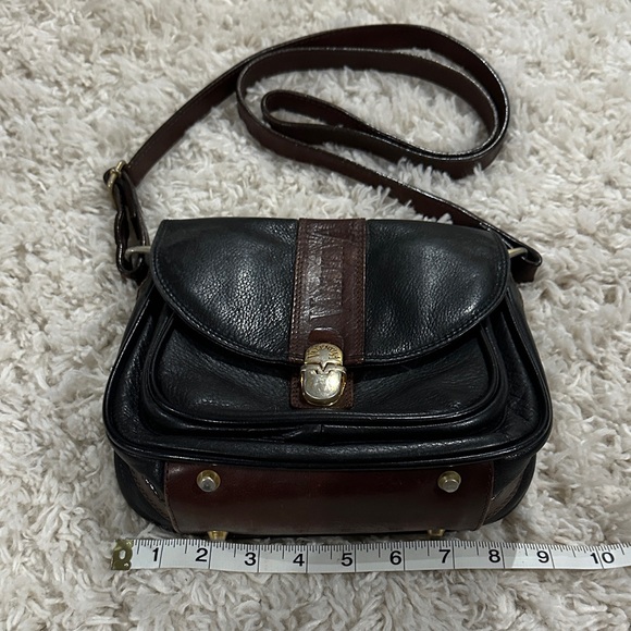 Valentina Classic Black and Brown Italian Leather Crossbody Bag, Vintage - Picture 3 of 12